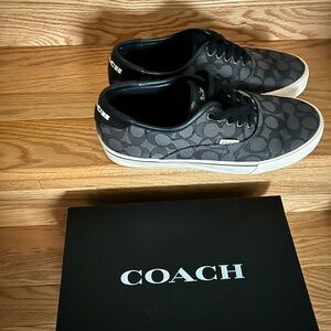 Great condition Jacquard signature Coach casual shoes.